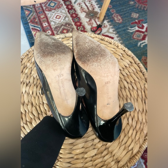 MANOLO BLAHNIK patent Campari Mary Janes Pumps Heels Shoes Size 38.5 8.5 - Picture 14 of 16